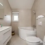 Anja Is A 4 Bedroom With A 32 Sqm Heated Pool Near Imotski