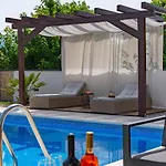 Anja Is A 4 Bedroom With A 32 Sqm Heated Pool Near Villa