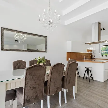 Vila Anja Is A 4 Bedroom With A 32 Sqm Heated Pool Near *